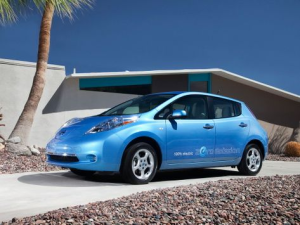 Nissan Leaf (ZE0, AZE0) Хэтчбек 5 дв. 08.2009 - 09.2017