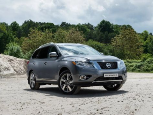 Nissan Pathfinder (R52) Джип/SUV 5 дв., Гибрид 08.2014 - 10.2017