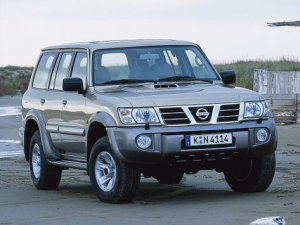 Nissan Patrol (Y61) Джип/SUV 5 дв. 09.2001 - 09.2004