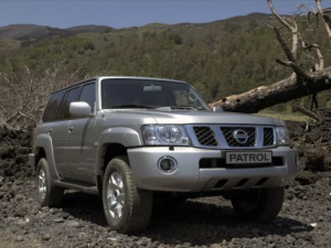 Nissan Patrol (Y61) Джип/SUV 5 дв. 10.2004 - 02.2010