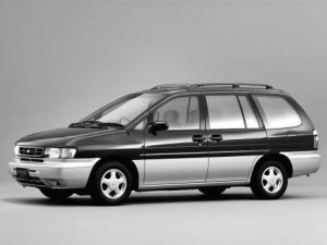 Nissan Prairie Joy (M11) Минивэн 08.1995 - 10.1998