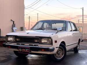 Nissan Stanza (A10) Седан 06.1979 - 05.1981