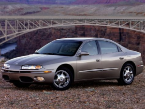 Oldsmobile Aurora Седан 11.1999 - 03.2003