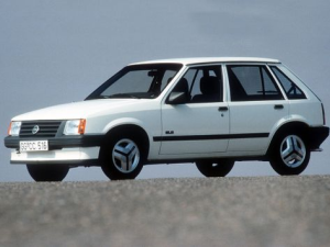 Opel Corsa (A) Хэтчбек 5 дв. 04.1985 - 07.1987
