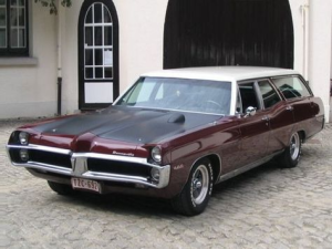 Pontiac Bonneville Универсал 09.1966 - 09.1967