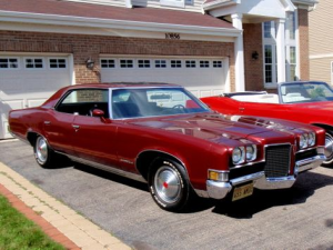 Pontiac Bonneville Седан 09.1970 - 09.1971