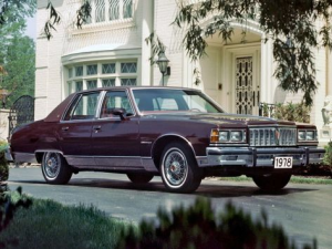 Pontiac Bonneville Седан 10.1977 - 10.1979
