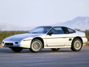 Pontiac Fiero Купе 01.1985 - 06.1987