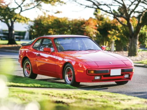 Porsche 944 Хэтчбек 3 дв. 01.1982 - 06.1985