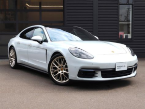 Porsche Panamera (971) Лифтбек, Гибрид 07.2016 - 07.2020