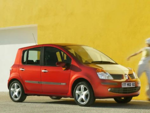Renault Modus Хэтчбек 5 дв. 08.2004 - 03.2008
