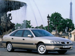 Renault Safrane (B54L) Лифтбек 07.1996 - 12.2000