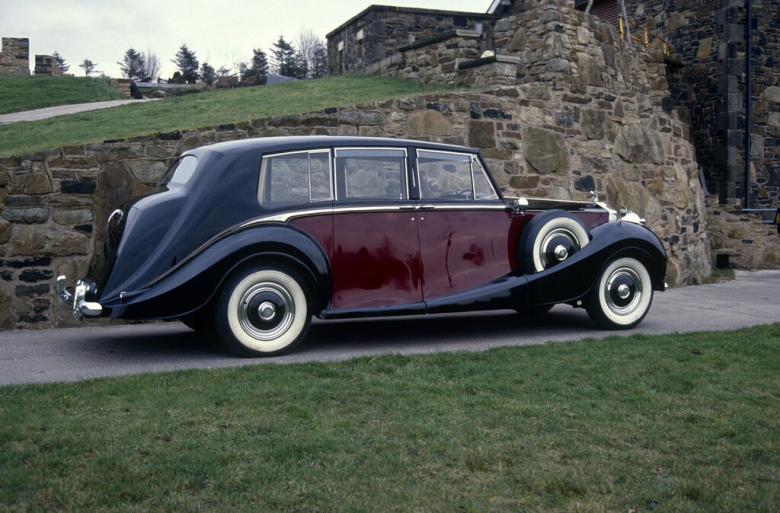 ROLLS ROYCE Phantom Phantom 4 поколение Седан, 