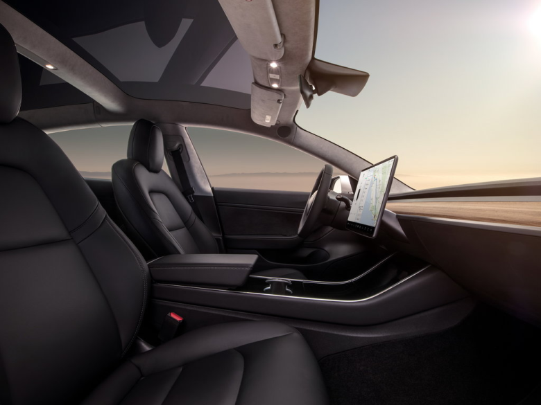 TESLA Model 3 Model 3 1 поколение Седан, 5YJ3