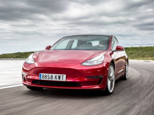 Tesla Model 3 Седан 07.2017 - 10.2023