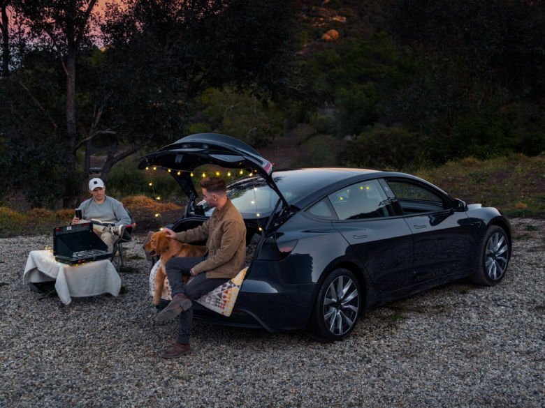 TESLA Model 3 Model 3 1 поколение, рестайлинг Седан, 5YJ3