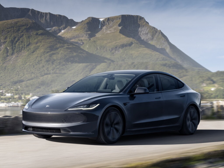 TESLA Model 3 Model 3 1 поколение, рестайлинг Седан, 5YJ3