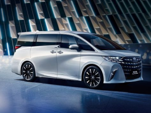 Toyota Alphard (H40) Минивэн, Гибрид 06.2023 -  н.в.