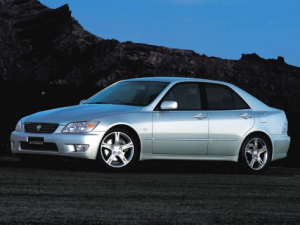 Toyota Altezza (XE10) Седан 05.2001 - 07.2005