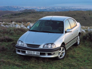 Toyota Avensis (T220) Седан 10.1997 - 09.2000