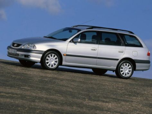 Toyota Avensis (T220) Универсал 07.2000 - 03.2003