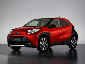 Toyota Aygo (X) Хэтчбек 5 дв. 11.2021 -  н.в.
