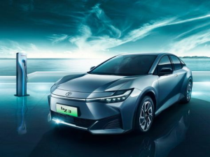 Toyota bZ3 Седан 10.2022 -  н.в.