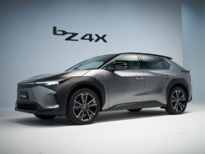 Toyota bZ4X Джип/SUV 5 дв. 10.2021 - 09.2025