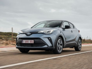 Toyota C-HR Джип/SUV 5 дв., Гибрид 09.2019 - 11.2023