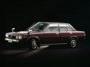 Toyota Corolla (E70) Седан 03.1979 - 07.1981