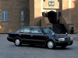 Toyota Crown (S150) Седан 07.1997 - 07.2001
