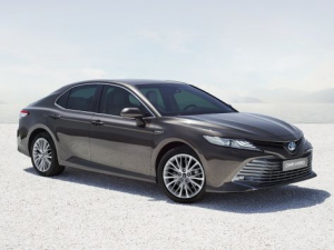 Toyota Camry (XV70) Седан, Гибрид 01.2017 - 11.2020