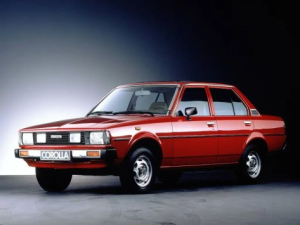 Toyota Corolla (E70) Седан 08.1982 - 07.1983