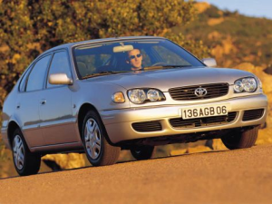 Toyota Corolla (E110) Хэтчбек 5 дв. 01.1999 - 12.2001