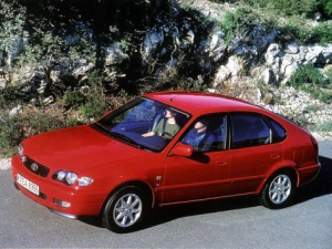 Toyota Corolla (E110) Хэтчбек 5 дв. 01.1999 - 10.2001