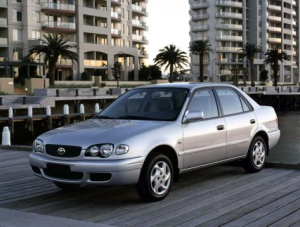 Toyota Corolla (E110) Седан 01.1999 - 10.2001