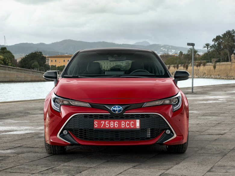 TOYOTA Corolla Corolla 12 поколение Хэтчбек 5 дв., Гибрид, MZEH12, NRE210, ZWE211
