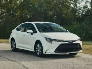 Toyota Corolla (E210) Седан, Гибрид 11.2018 -  н.в.