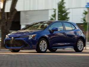 Toyota Corolla (E210) Хэтчбек 5 дв. 10.2022 -  н.в.