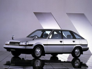 Toyota Corona (T150) Лифтбек 01.1983 - 07.1985
