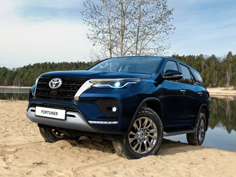 TOYOTA Fortuner Fortuner 2 поколение, рестайлинг Джип/SUV 5 дв., GUN156, TGN156