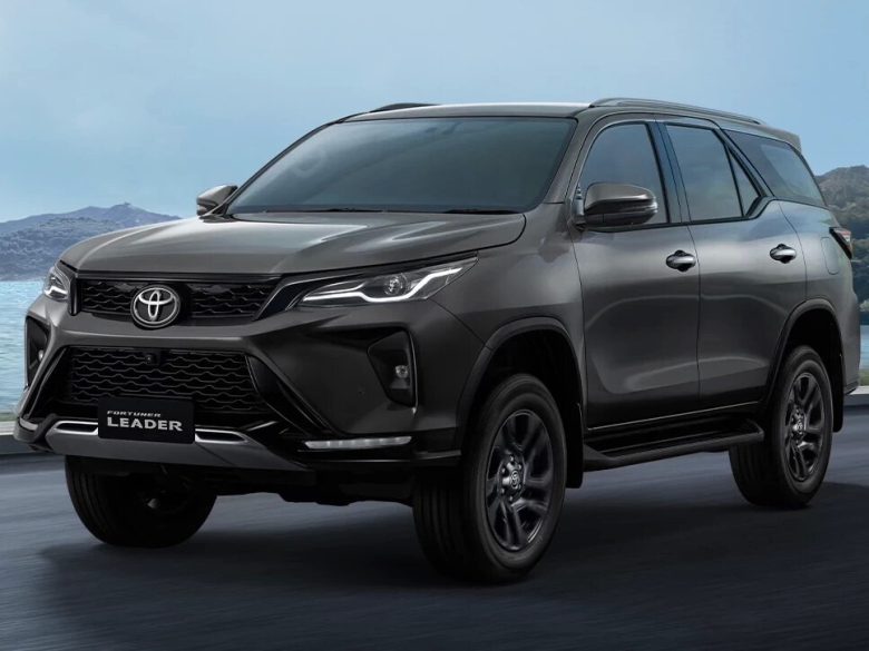 TOYOTA Fortuner Fortuner 2 поколение, рестайлинг Джип/SUV 5 дв., GUN155, GUN156