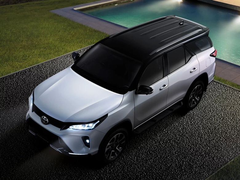 TOYOTA Fortuner Fortuner 2 поколение, рестайлинг Джип/SUV 5 дв., GUN155, GUN156