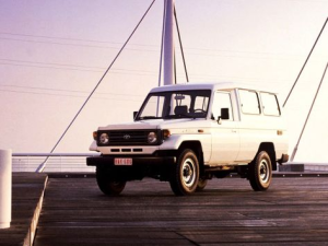 Toyota Land Cruiser (J70) Джип/SUV 3 дв. 01.1995 - 08.1999