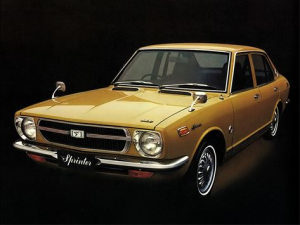 Toyota Sprinter (E20) Седан 08.1971 - 07.1972