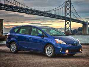 Toyota Prius v Минивэн, Гибрид 05.2011 - 12.2014