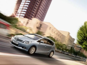 Toyota Verso (R20) Минивэн 03.2009 - 11.2012
