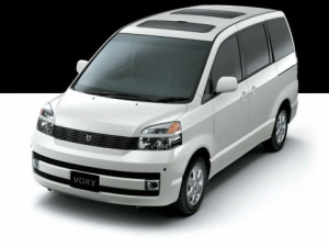 Toyota Voxy (R60) Минивэн 11.2001 - 07.2004