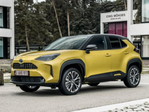 Toyota Yaris Cross (XP210) Джип/SUV 5 дв., Гибрид 08.2020 -  н.в.