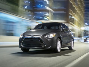 Toyota Yaris iA Седан 11.2016 - 04.2019